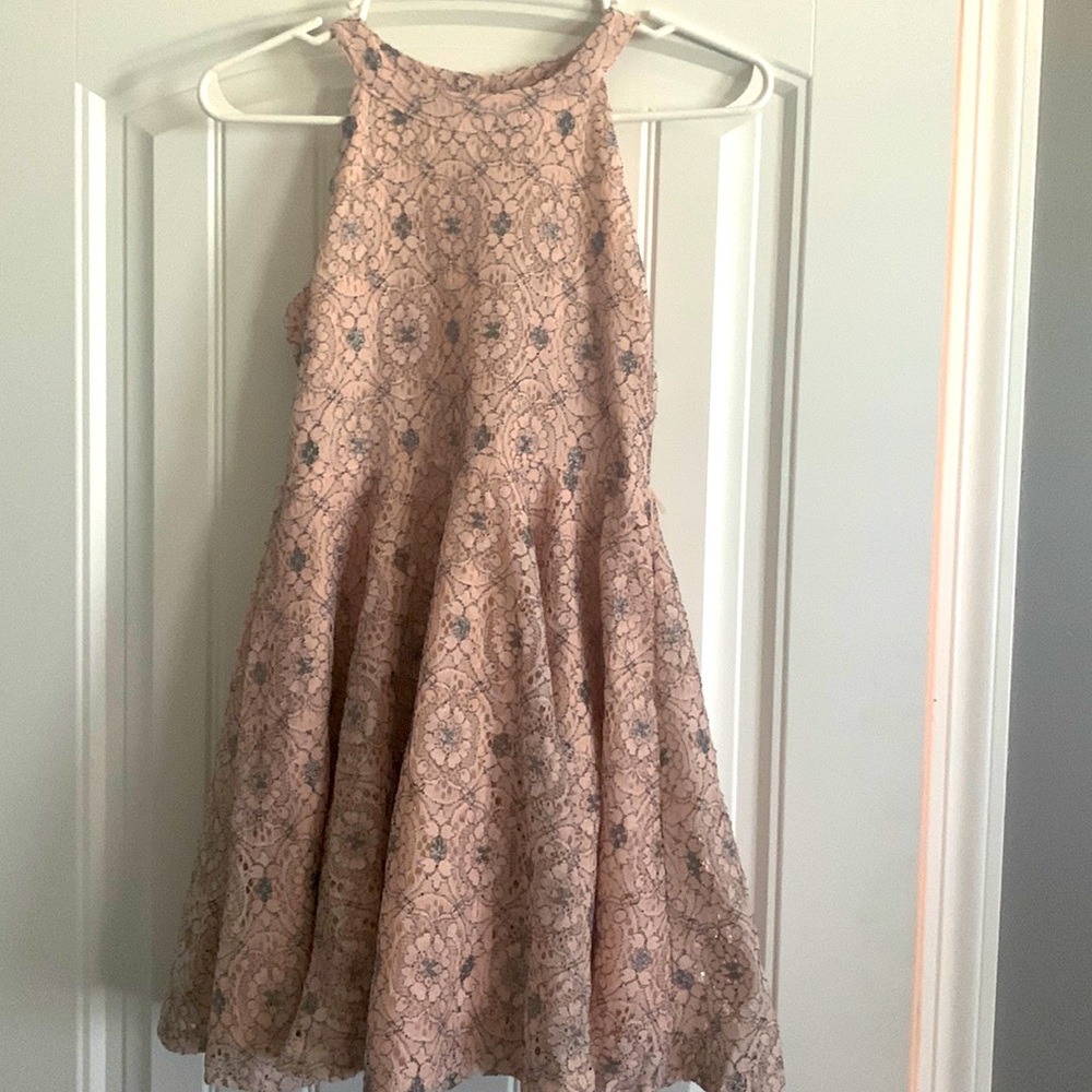Girls dress